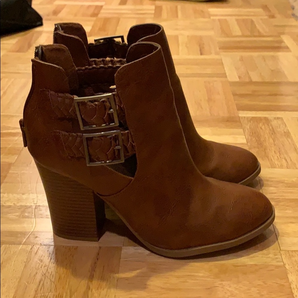 Stylish American Eagle Ankle Boots